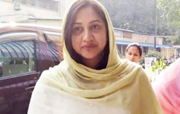 লন্ডনে ফিরে গেলেন খালেদা জিয়ার পুত্রবধূ শর্মিলা