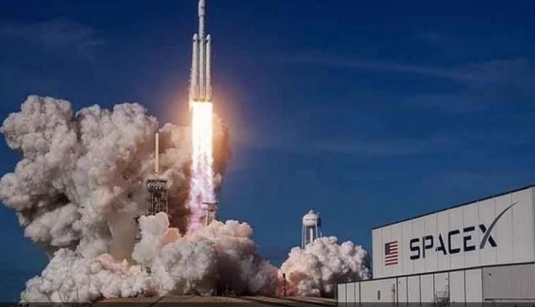 মার্চ মাসে চাঁদে বিধ্বস্ত হবে স্পেসএক্সের রকেট